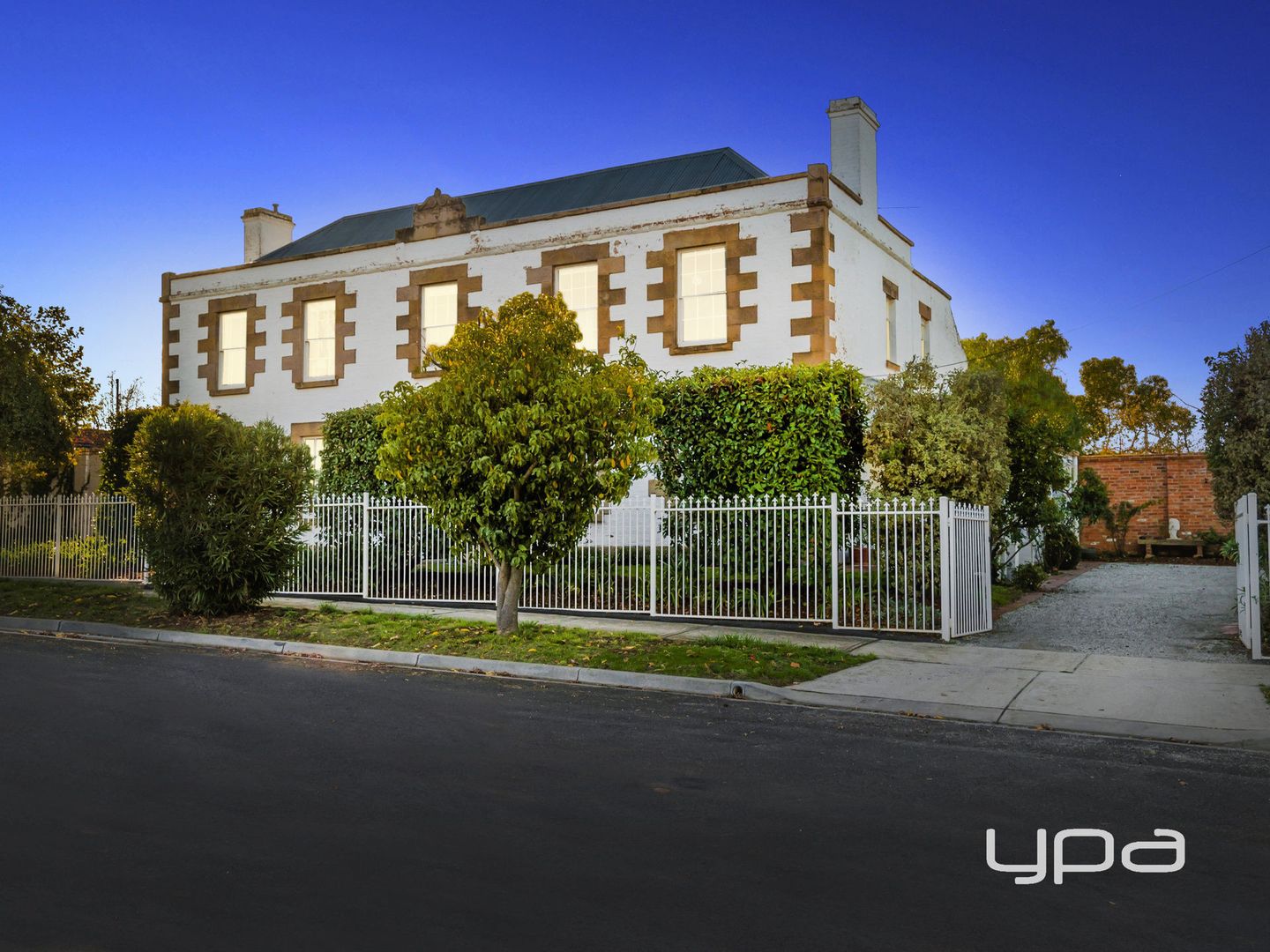 2832 Manor Street, Bacchus Marsh VIC 3340 Domain