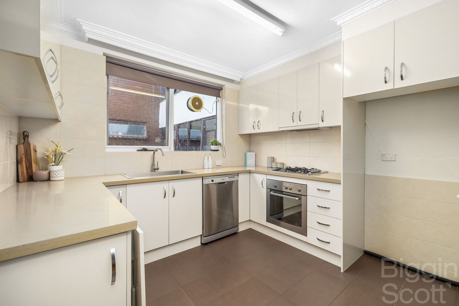 4/14 Mitford Street, St Kilda VIC 3182, Image 2