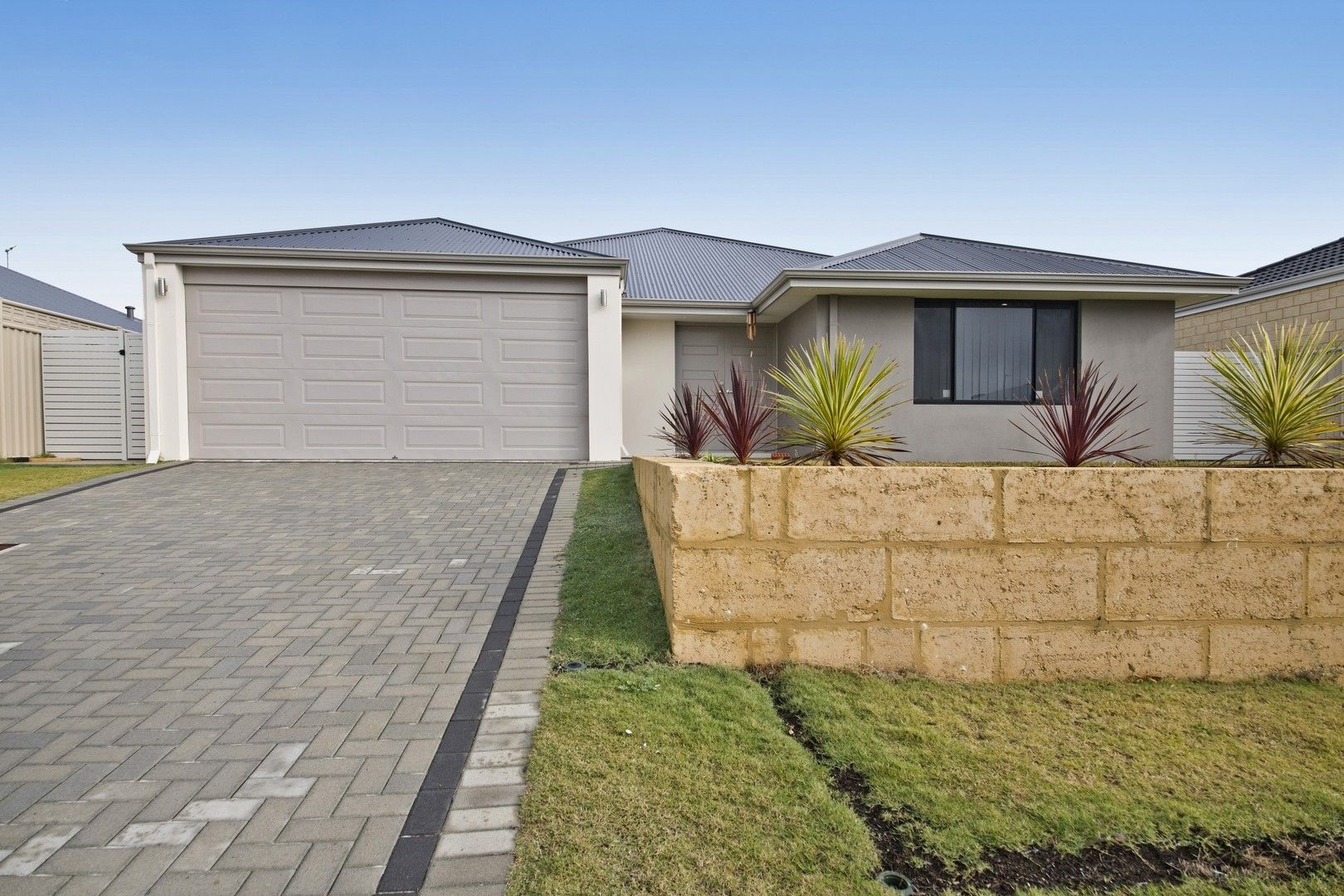 4 bedrooms House in 10 Camrose Parkway BALDIVIS WA, 6171