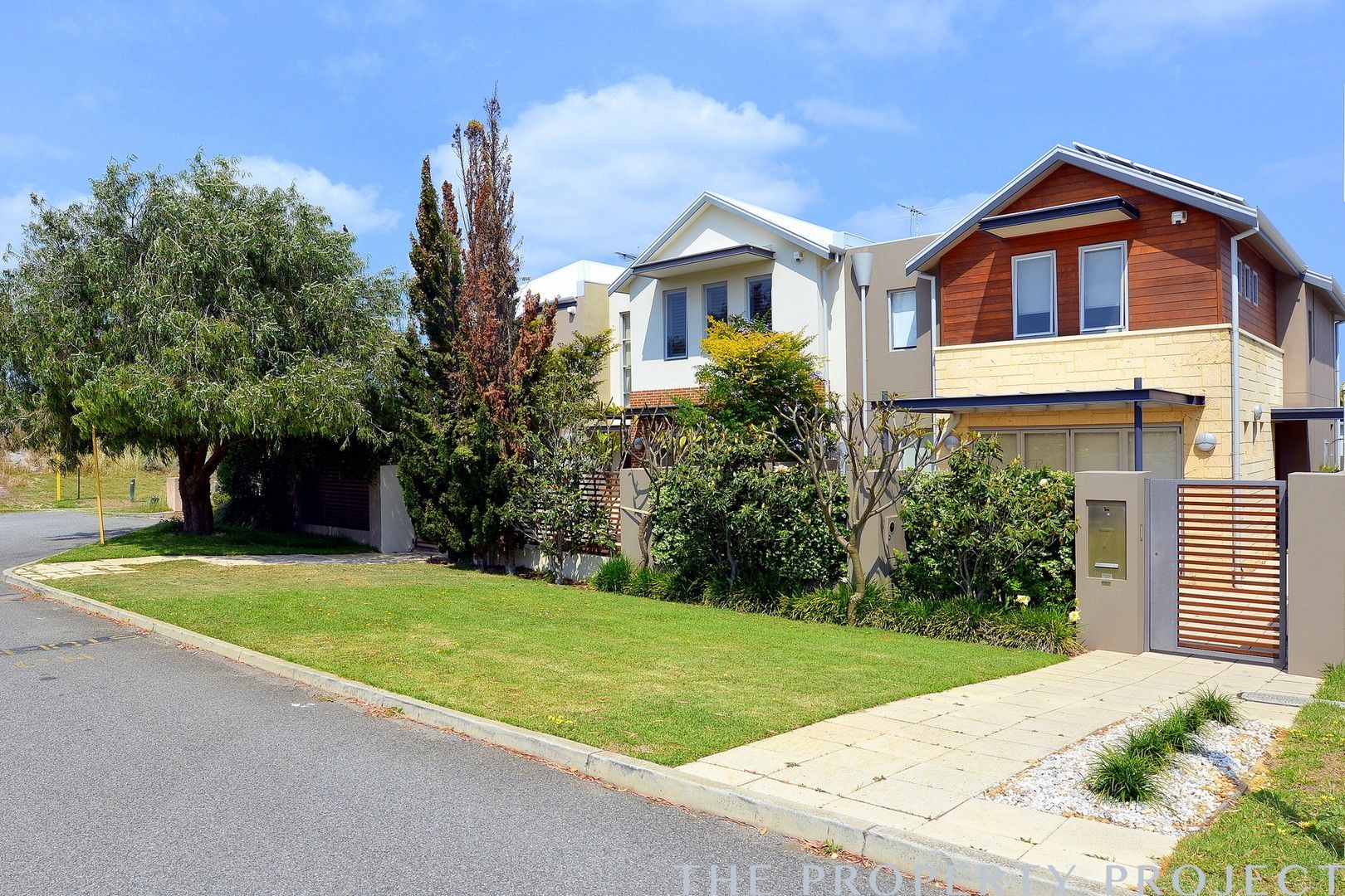 3 bedrooms House in 5 Gadsdon Street COTTESLOE WA, 6011