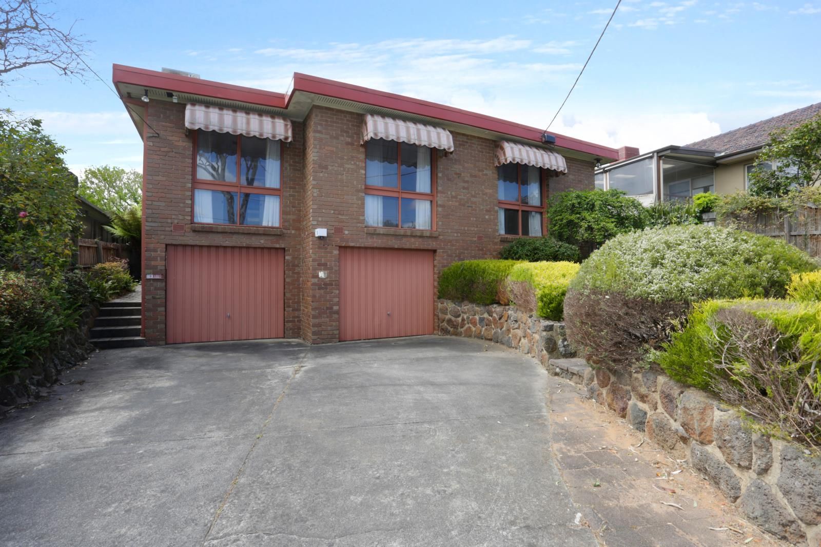 16 Glendowan Road, Mount Waverley VIC 3149, Image 0