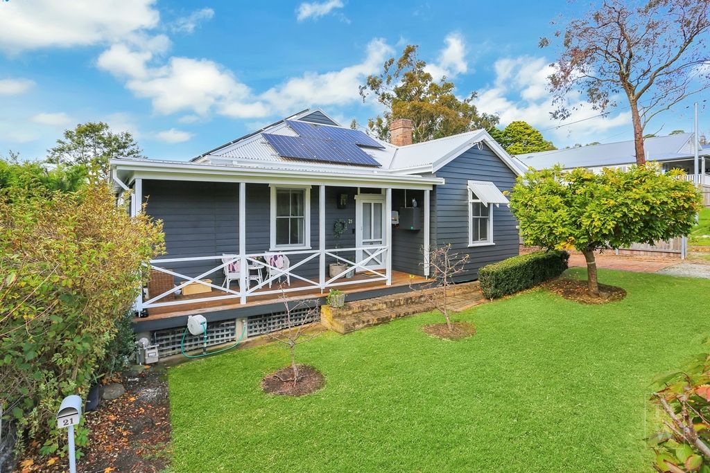 21 Hill Street, Bundanoon NSW 2578