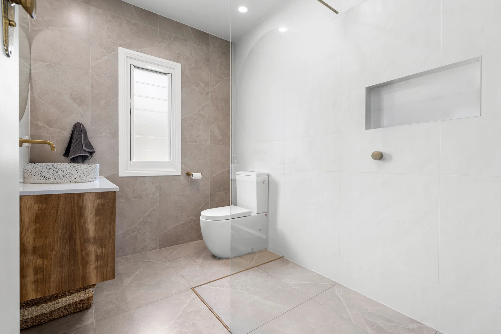 Additional image 6 of 1104 Logan Road, Holland Park West QLD 4121