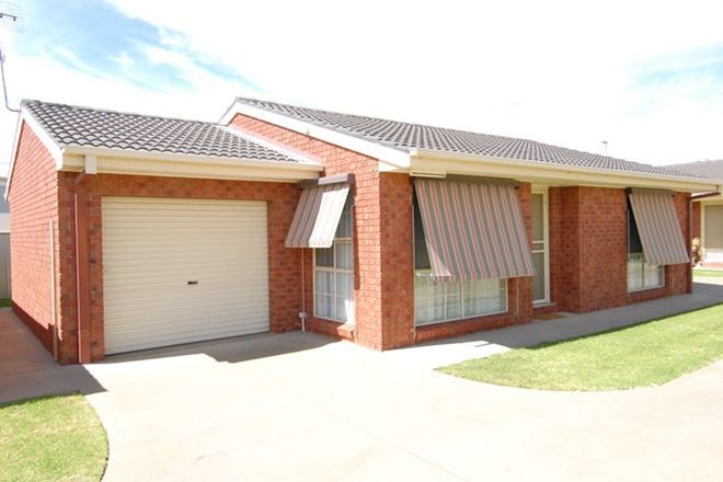 Picture of 2/282 WICK STREET, DENILIQUIN NSW 2710