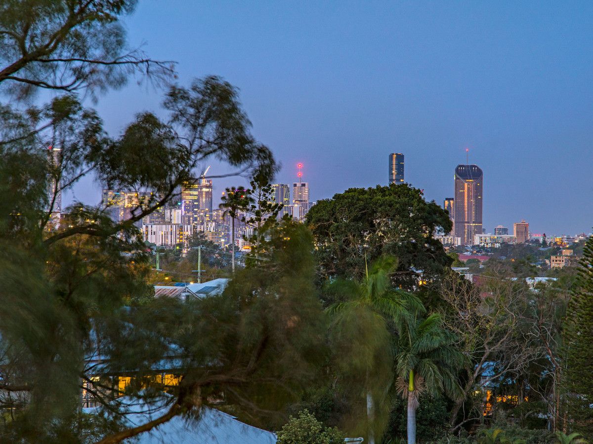 2 bedrooms Apartment / Unit / Flat in 4/60 Swann Road TARINGA QLD, 4068