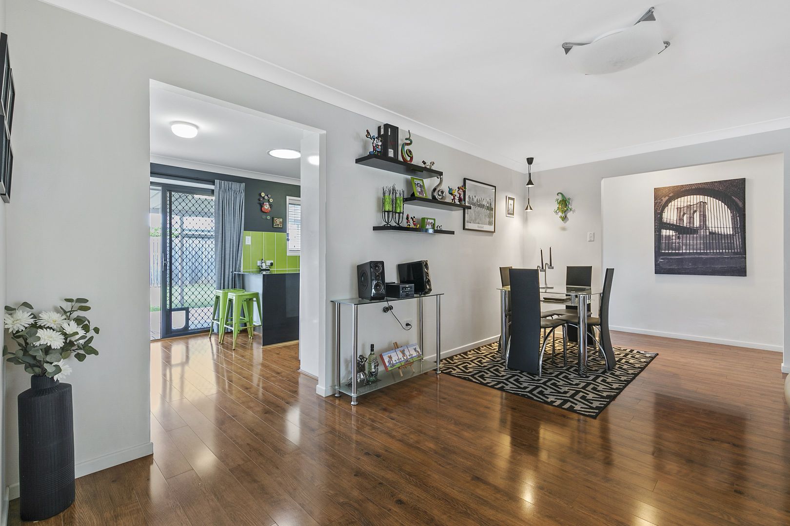 28 Barramundi Street, Manly West QLD 4179, Image 2