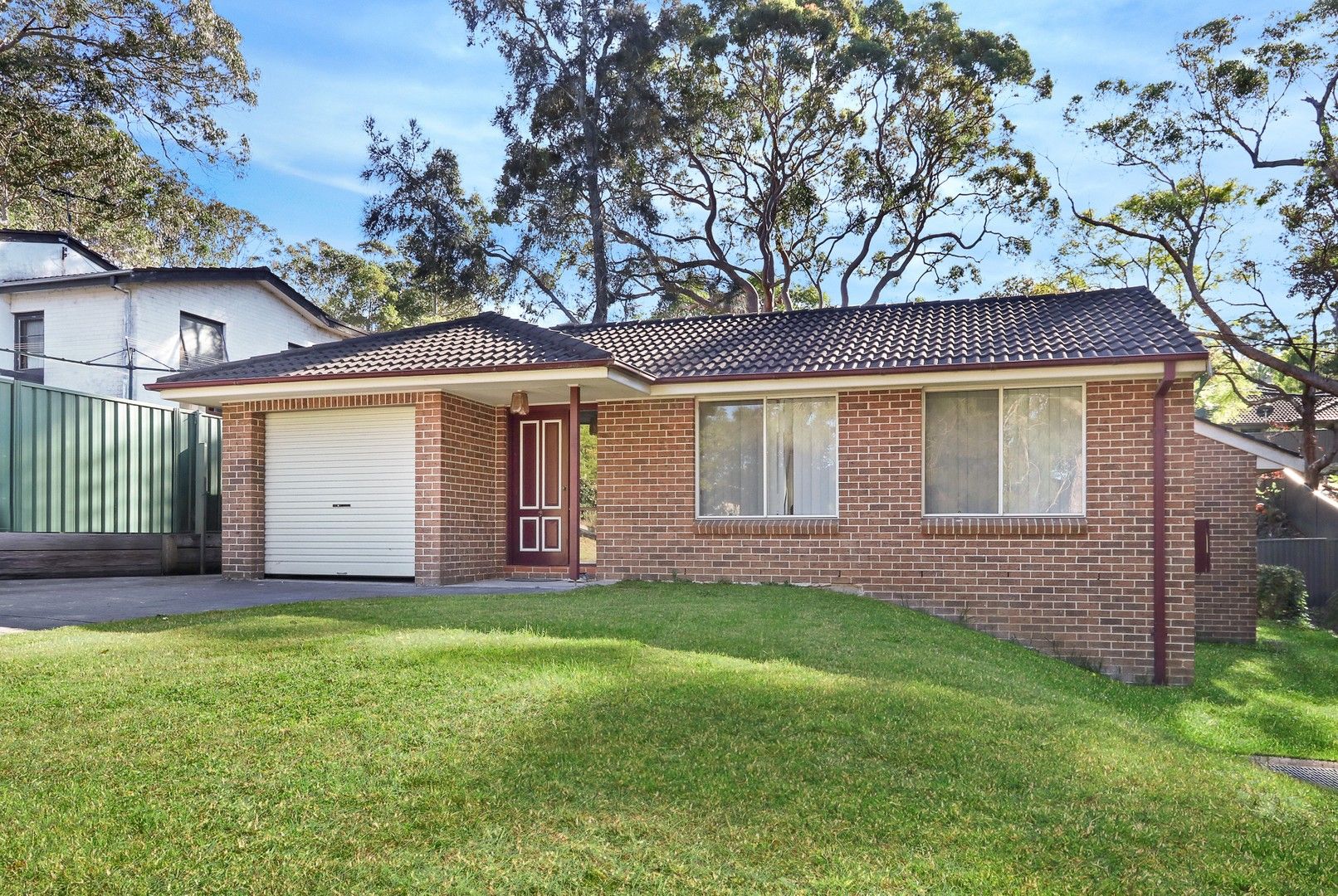 2 bedrooms House in 132A Glencoe Street SUTHERLAND NSW, 2232
