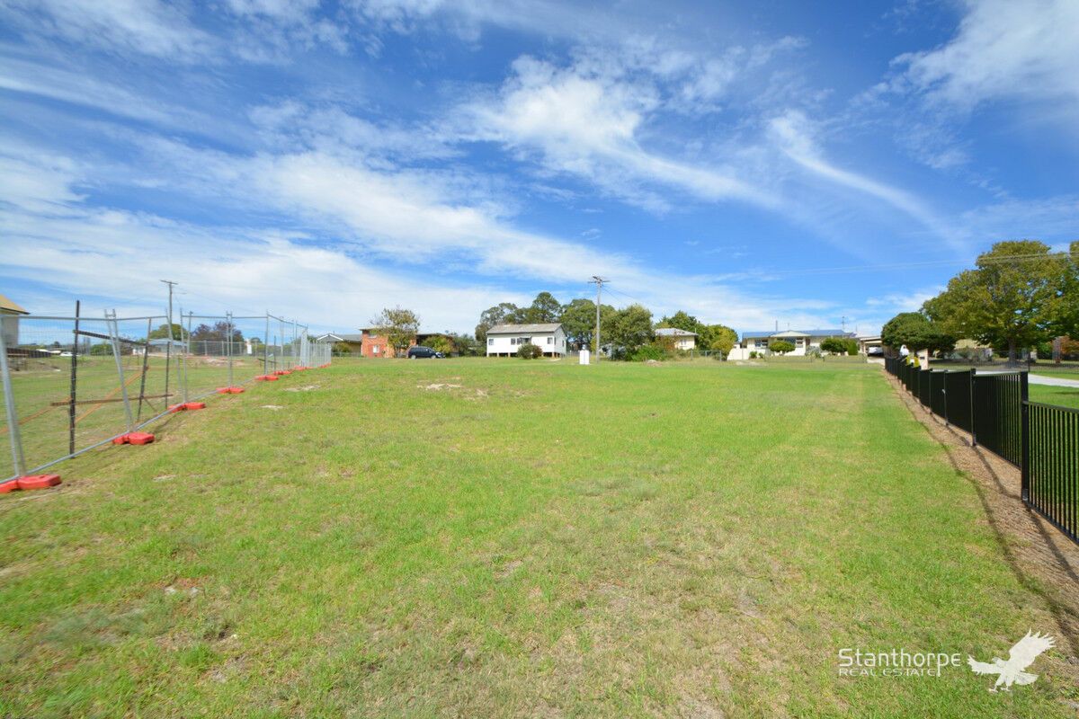 18 Leslie Parade, Stanthorpe QLD 4380, Image 2