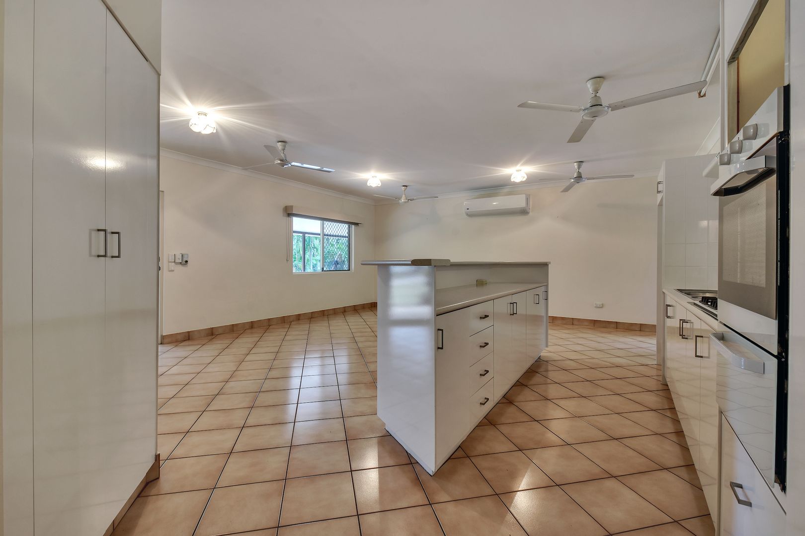 8 Brumby Court, Marlow Lagoon NT 0830, Image 2