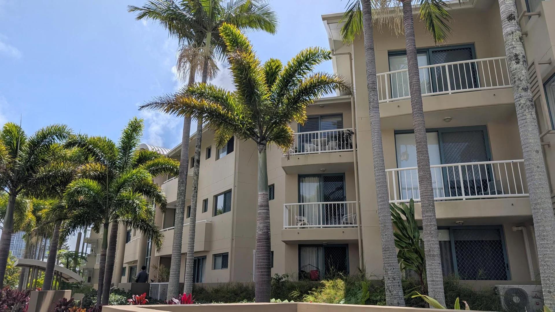 Additional image 9 of 22/13 Montgomery Avenue, Main Beach QLD 4217