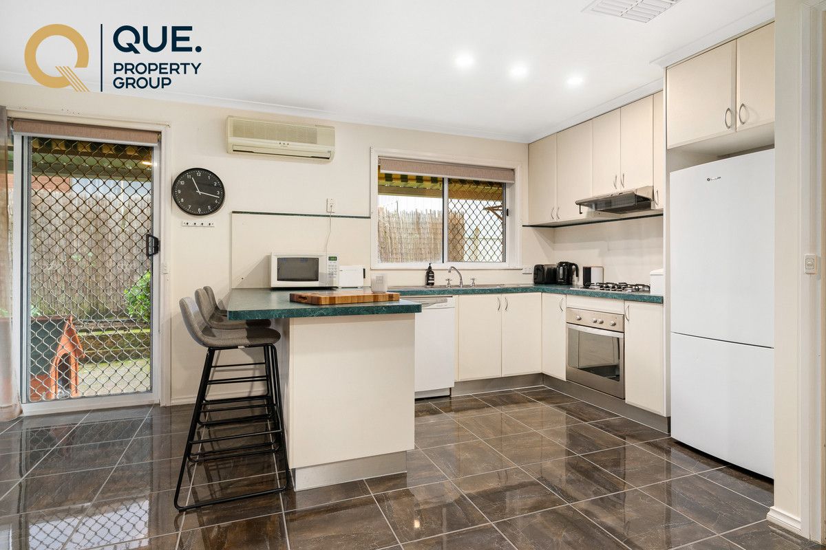 2/6 Owen Court, Lavington NSW 2641, Image 1