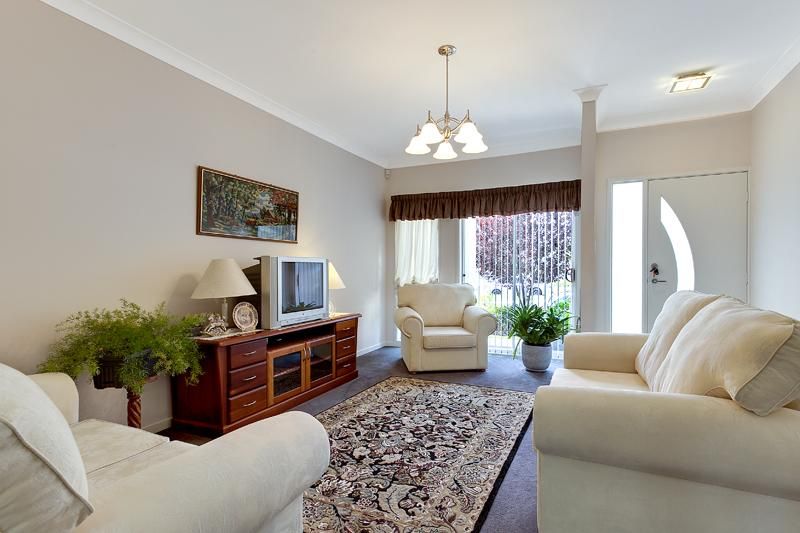 9 Stowe Ave, Campbelltown NSW 2560, Image 1