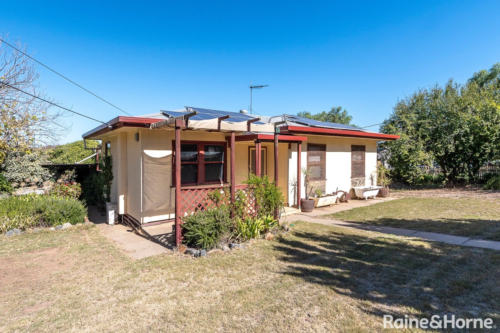 8 Rowe Street, Strathalbyn SA 5255, Image 0