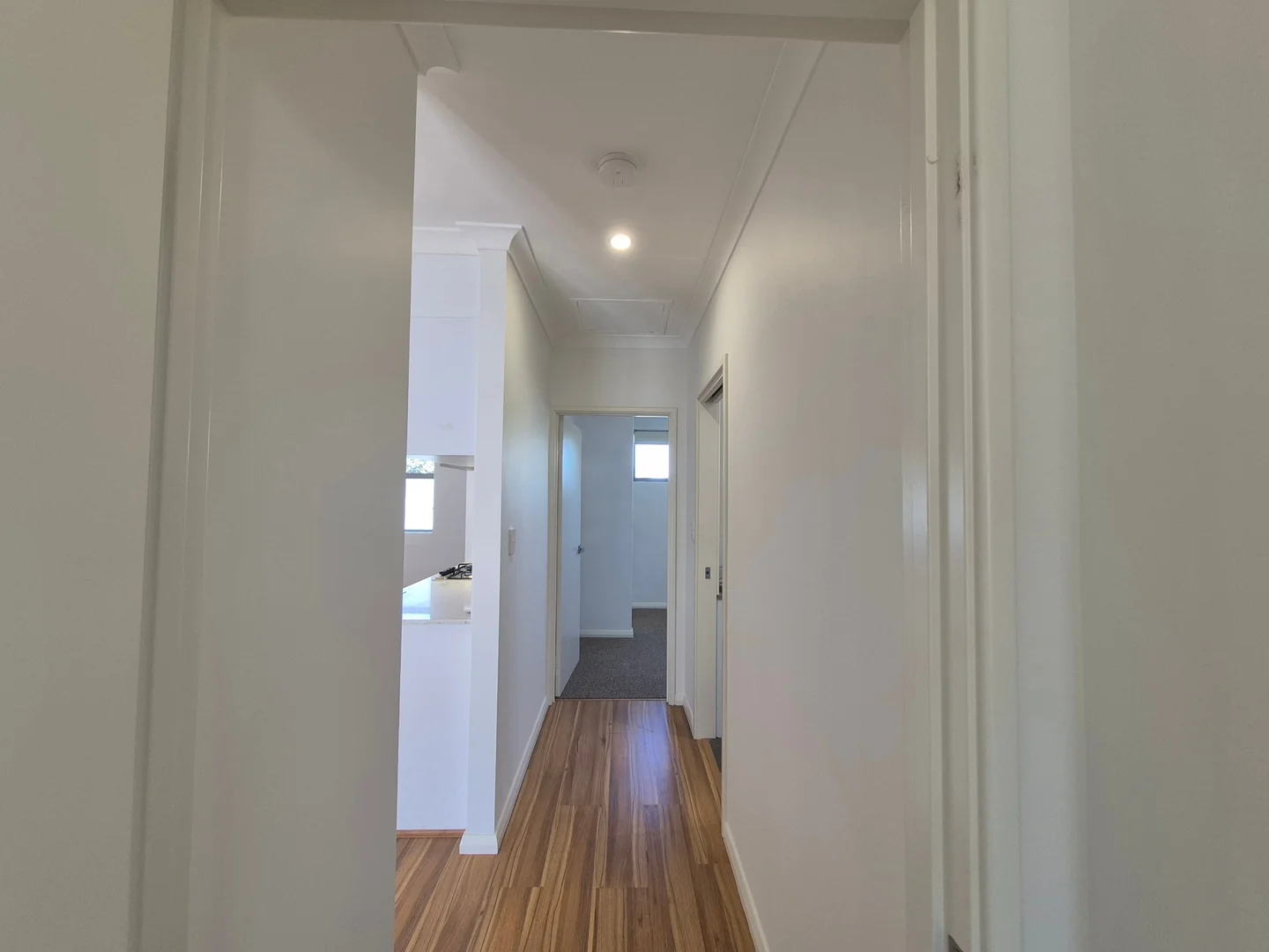 Additional image 10 of unit 5/360 Hardey Road, Cloverdale WA 6105