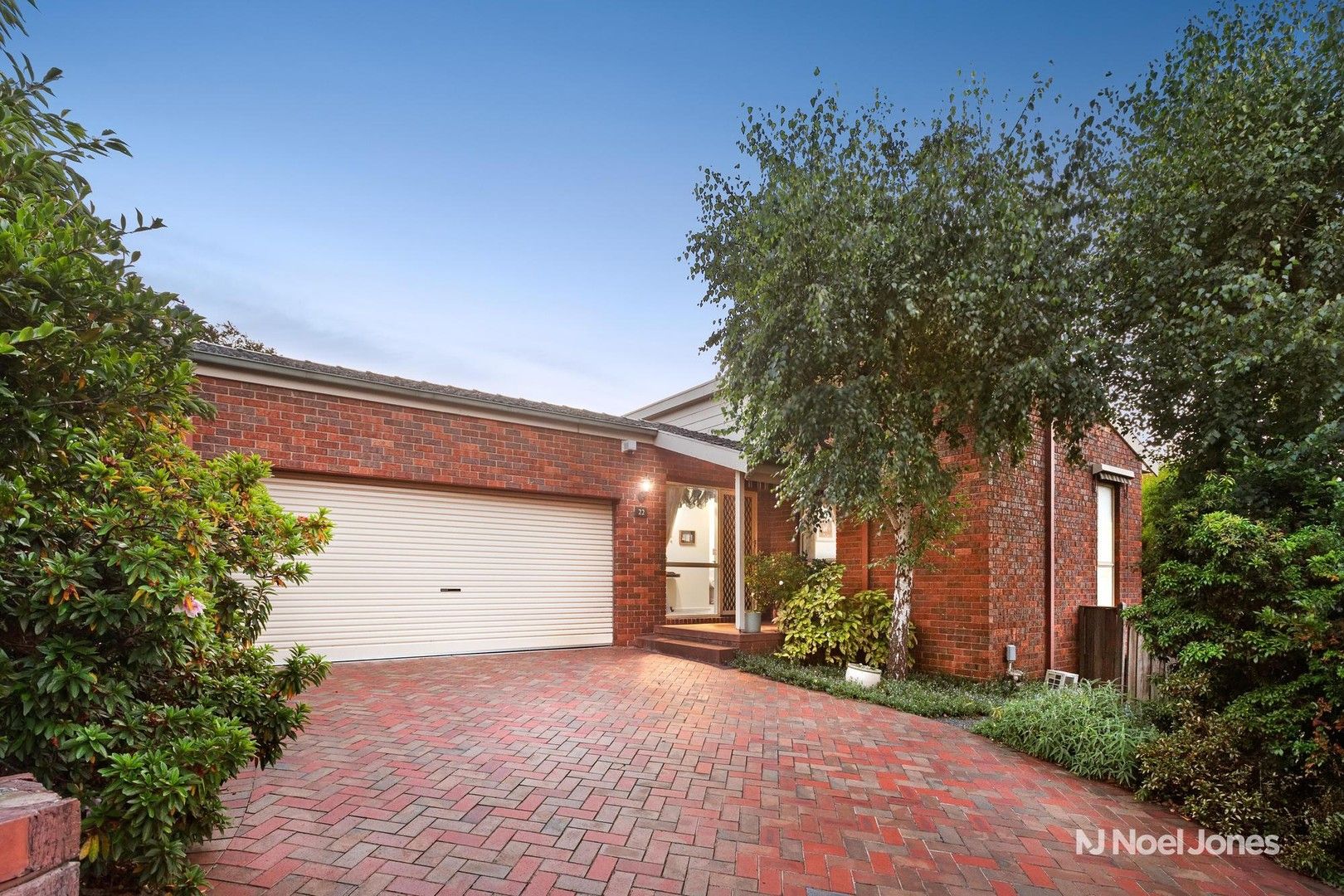 22 Wellington Park Drive, Warranwood VIC 3134, Image 0