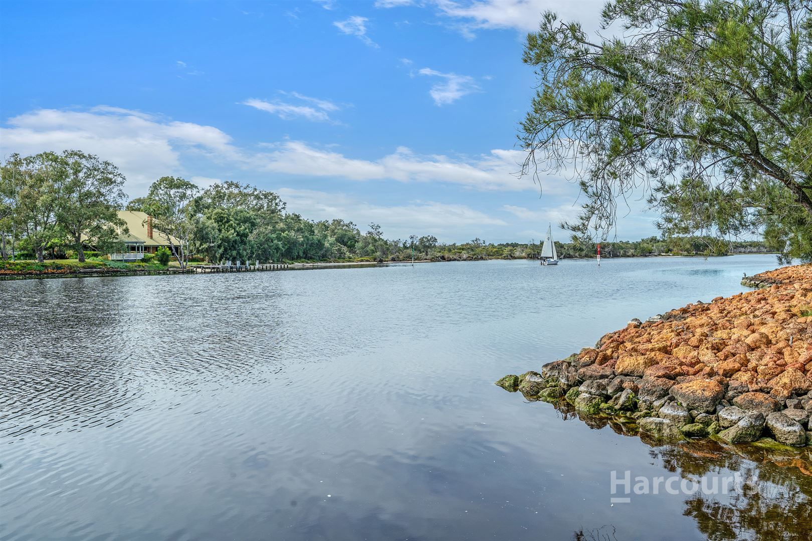 33 Vaucluse Way, Coodanup WA 6210, Image 2