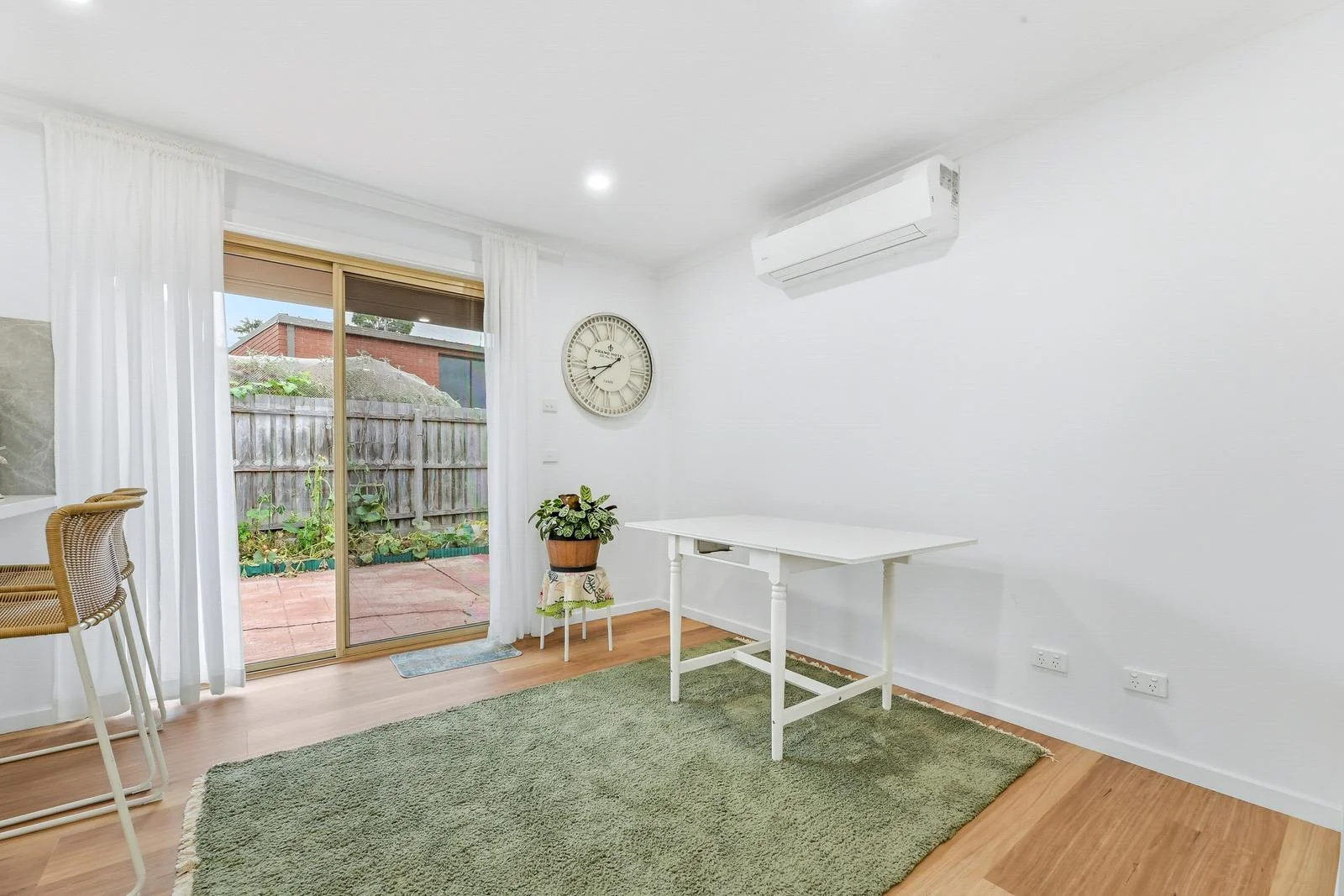 Additional image 6 of 2/128 Outlook Drive, Dandenong North VIC 3175