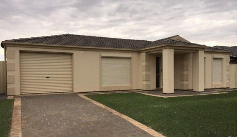 4 bedrooms House in 14 Queen St PARALOWIE SA, 5108