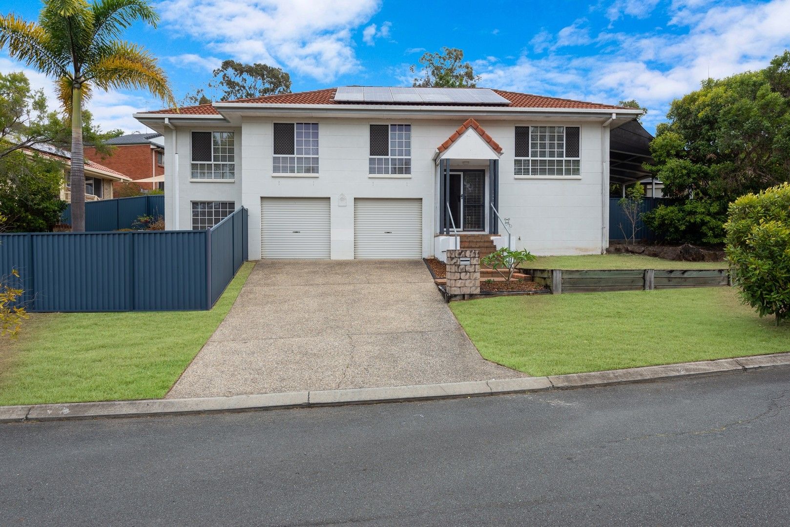 3 bedrooms House in 2 Abete Court NERANG QLD, 4211