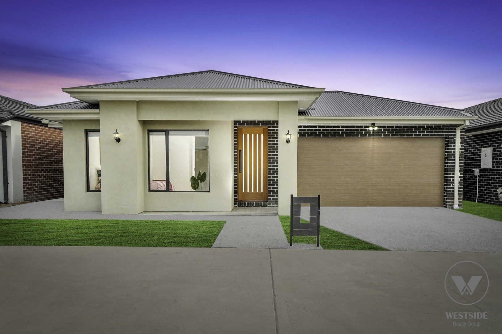 4 bedrooms House in 17 Wondrous Boulevard TARNEIT VIC, 3029