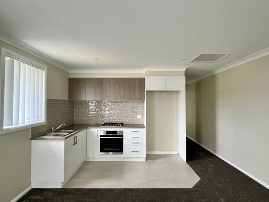 1 bedrooms House in 5a Fairymartin Lane TAMWORTH NSW, 2340
