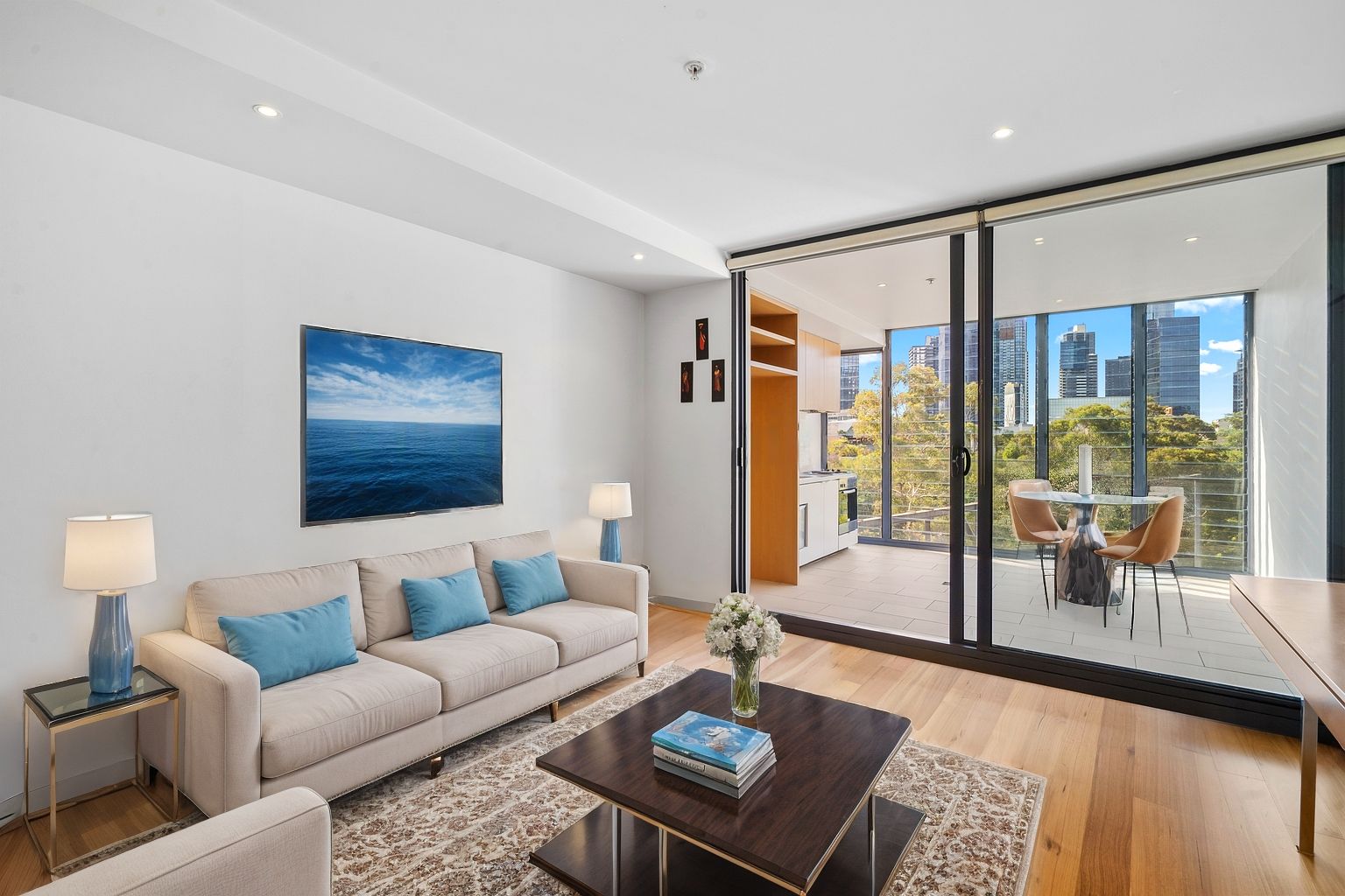 1 bedrooms Apartment / Unit / Flat in 502/565 Flinders Street MELBOURNE VIC, 3000