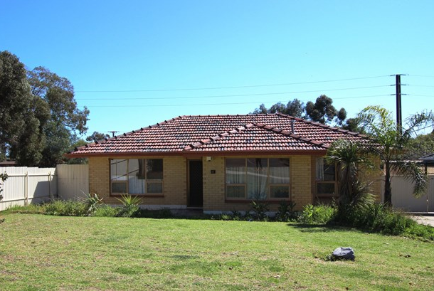 15 Carbenet Drive, Hackham SA 5163