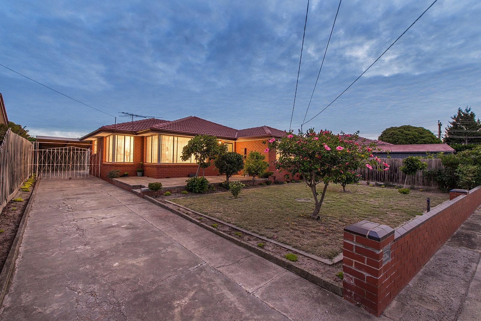 2 Barringun Crescent, Clayton South VIC 3169, Image 2