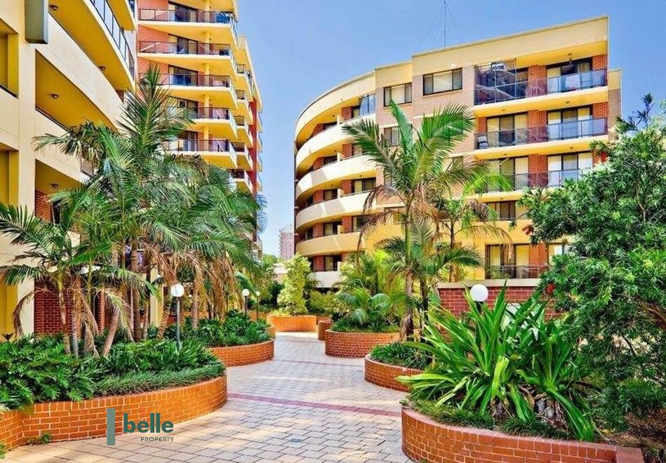 2 bedrooms Apartment / Unit / Flat in 33/1-3 Beresford Road STRATHFIELD NSW, 2135