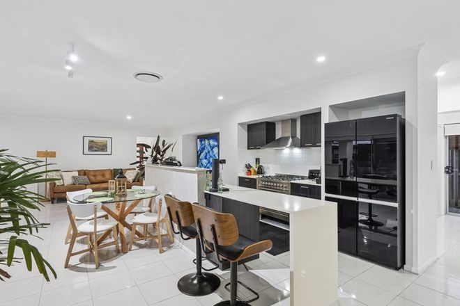 8 Severn Street Coomera 4209 - Image 6