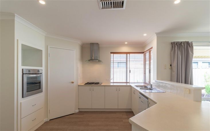 28 Edgeworth Circuit, Tapping WA 6065, Image 2