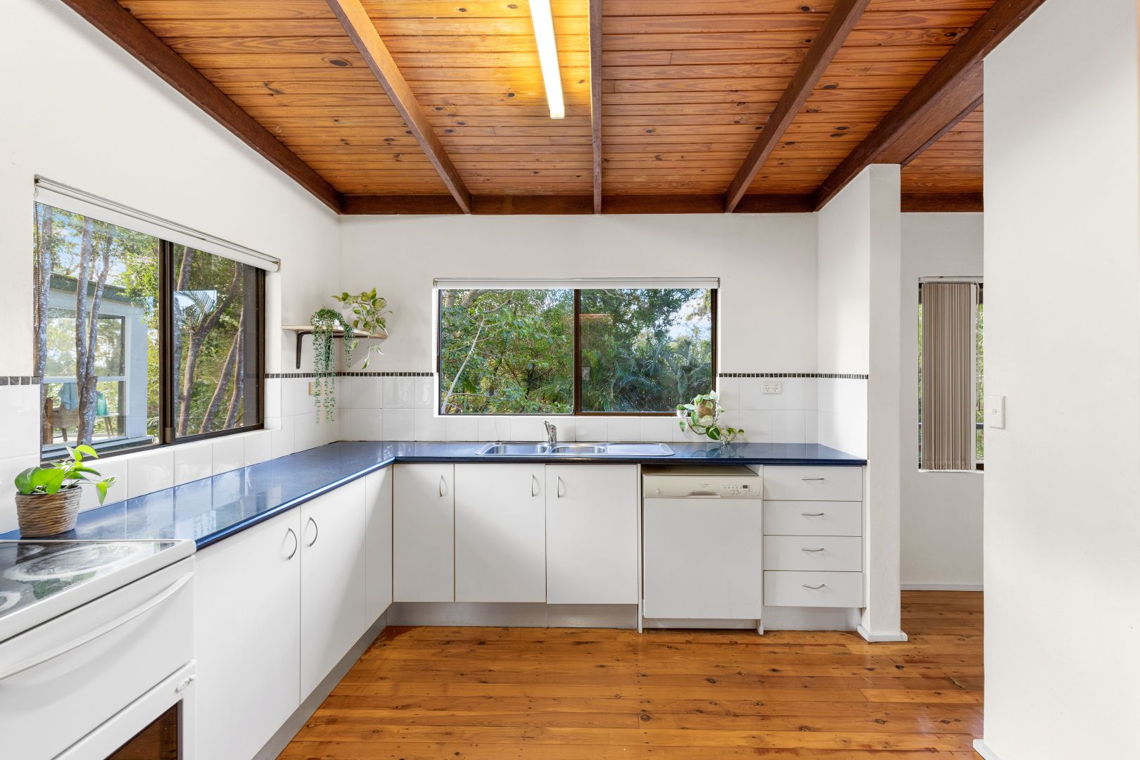 8 Mindee Street, Coolum Beach QLD 4573, Image 2