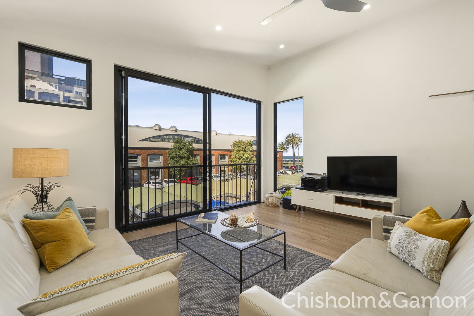 43/15 Beach Street, Port Melbourne VIC 3207, Image 1