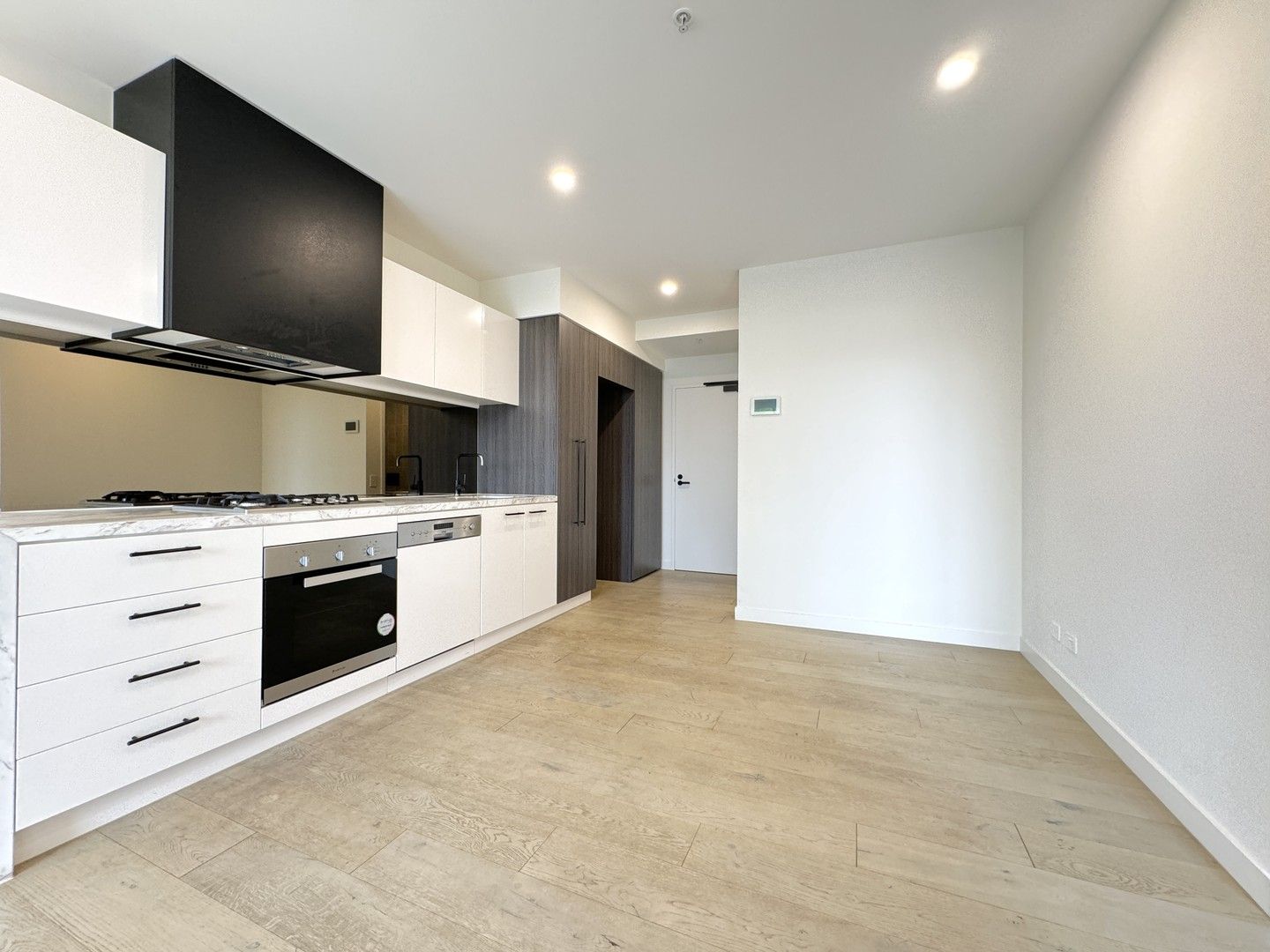 2 bedrooms Apartment / Unit / Flat in 308/2 Connam CLAYTON VIC, 3168