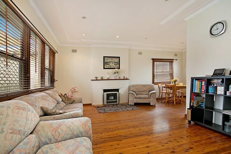 47 Groongal St, Mayfield West NSW 2304, Image 2