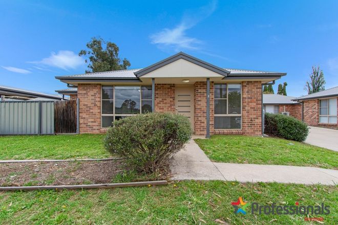 Picture of 3/26 Solomon Avenue, ARMIDALE NSW 2350