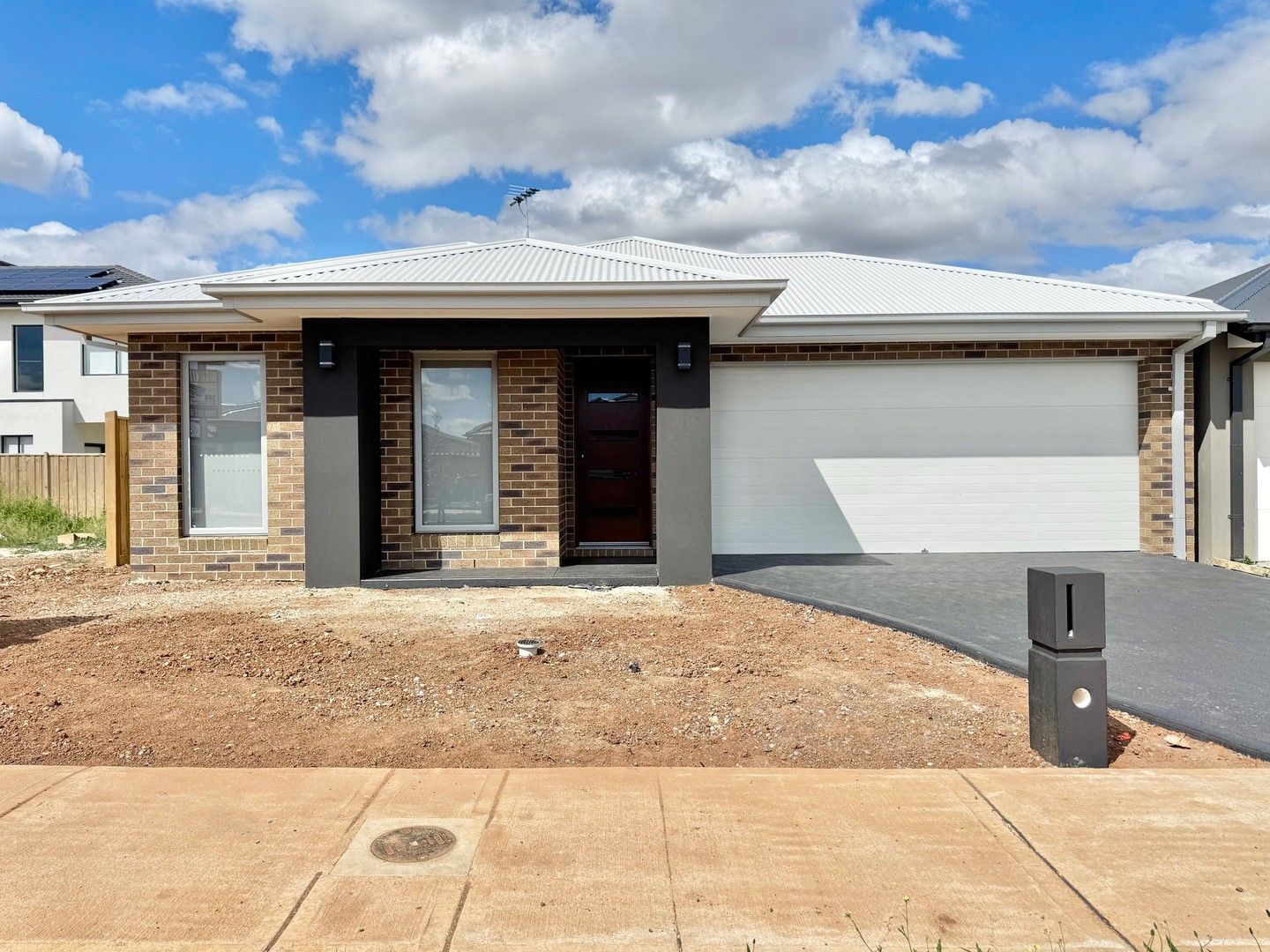 4 bedrooms House in 16 Shallow Road WEIR VIEWS VIC, 3338