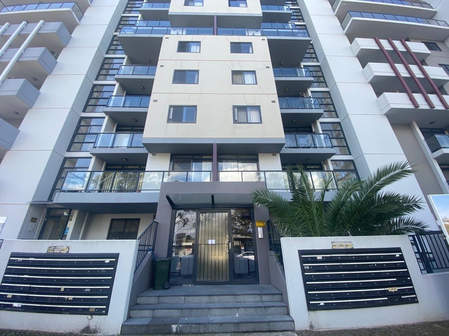 2 bedrooms Apartment / Unit / Flat in 15/29-33 Campbell Street LIVERPOOL NSW, 2170
