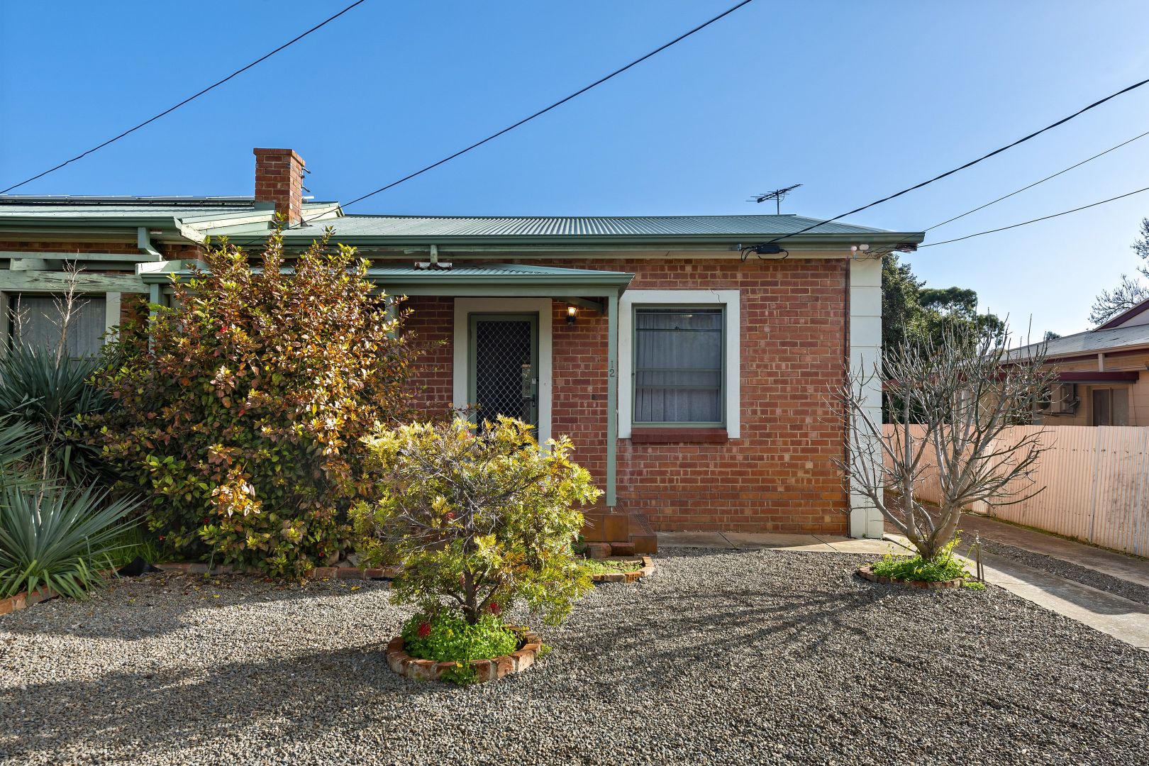 12 Kent Avenue, Garden Property History & Address Research