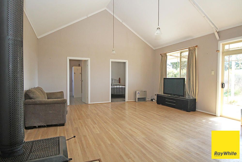 83 Pine Bank Drive, Lower Boro NSW 2580, Image 2