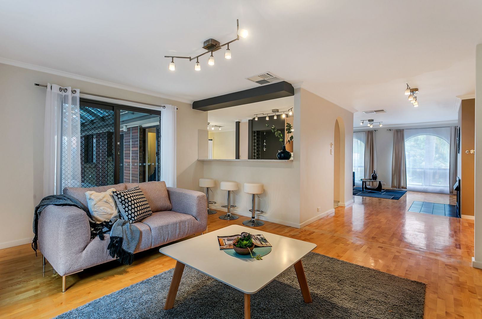 25 Braeside Avenue, Reynella Eas Property History & Address Research