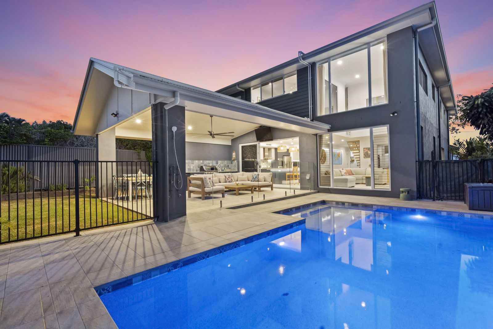 11 Rose Street, Ormiston QLD 4160 Domain