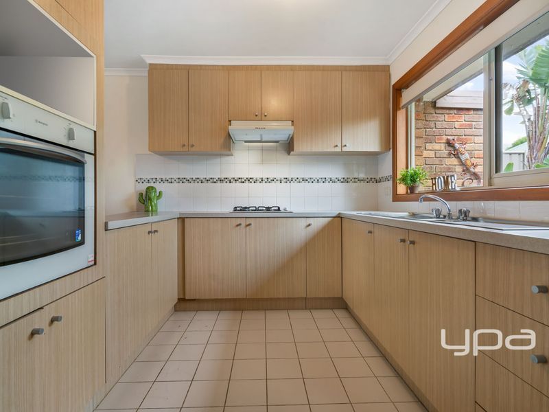 4/95-97 Pasley Street, Sunbury VIC 3429, Image 1