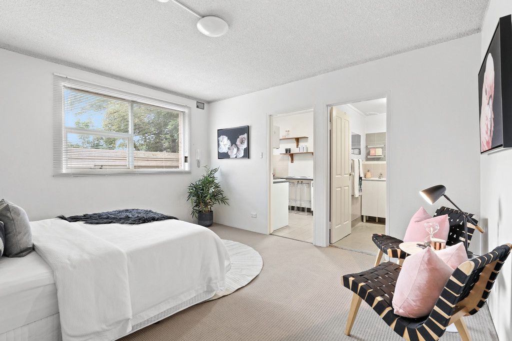 Studio in 1/68A Brocks Lane, NEWTOWN NSW, 2042