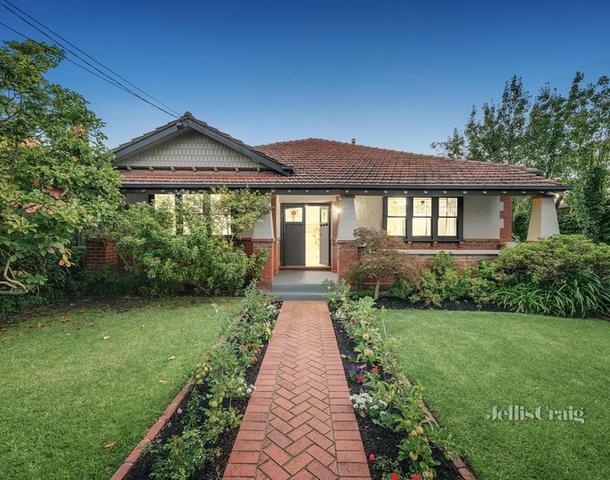 2 Alverna Grove, Brighton VIC 3186