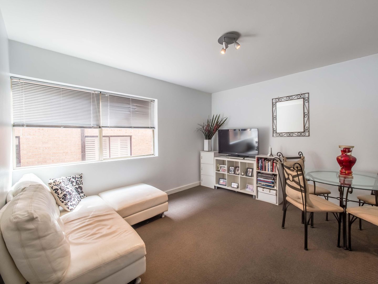 2/1 Thornton Street, Fairlight NSW 2094, Image 2