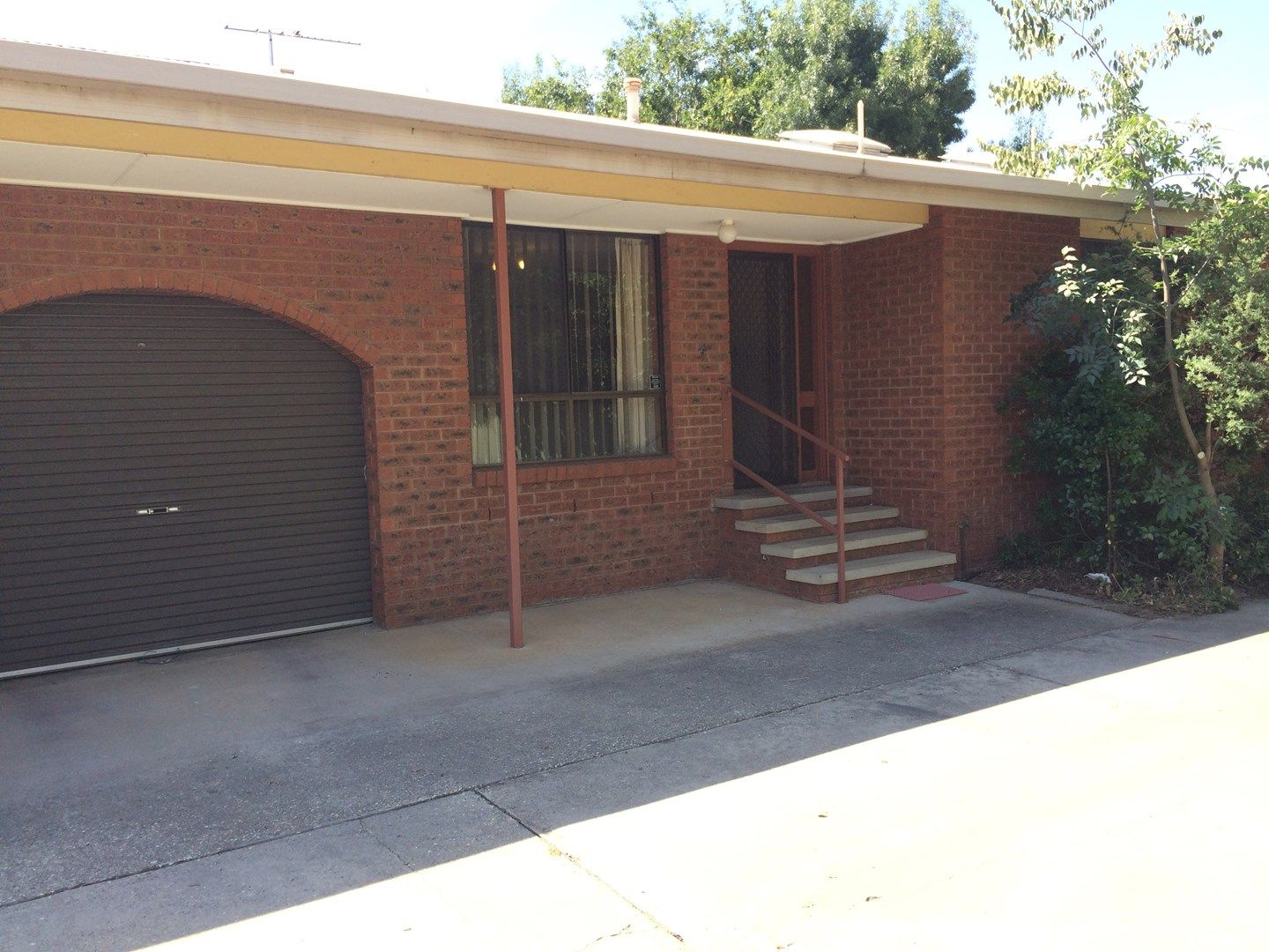 2 bedrooms Apartment / Unit / Flat in 4/560 Wyse Street ALBURY NSW, 2640