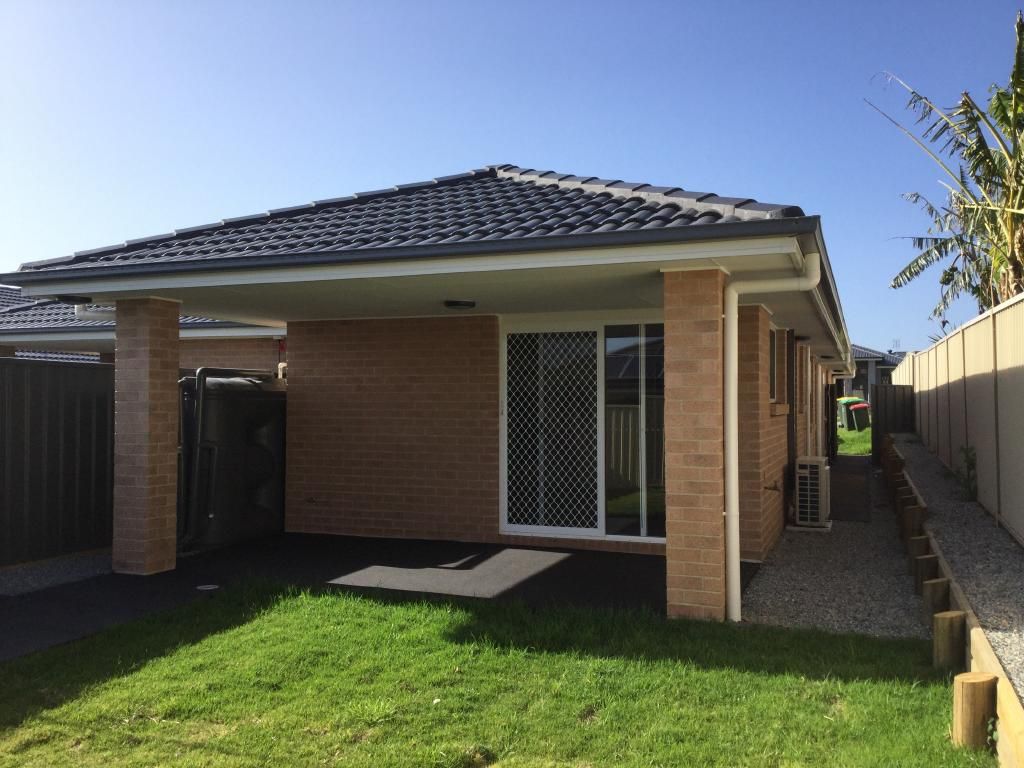 2 bedrooms House in 42A GLADIOLI AVENUE HAMLYN TERRACE NSW, 2259