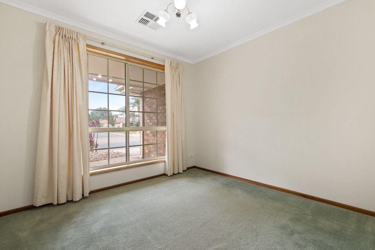 3 Parkway Circuit, Parafield Gardens SA 5107, Image 2