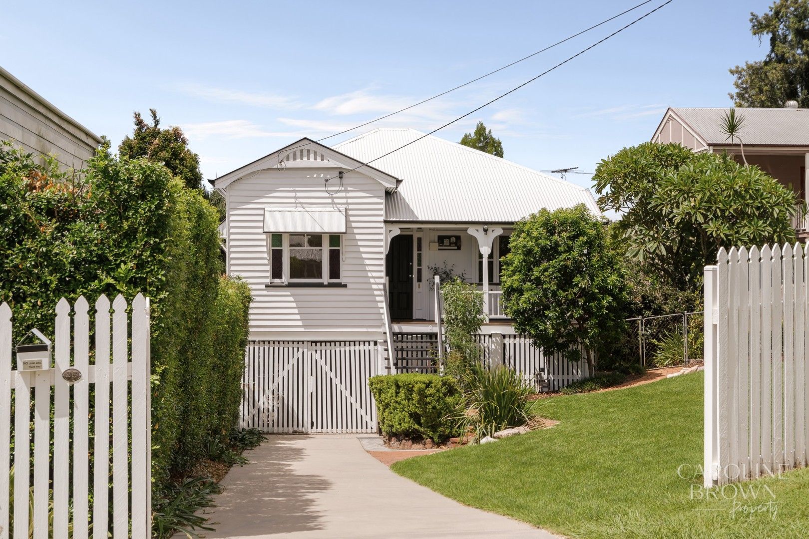 3 bedrooms House in 35 Lewin Street BARDON QLD, 4065